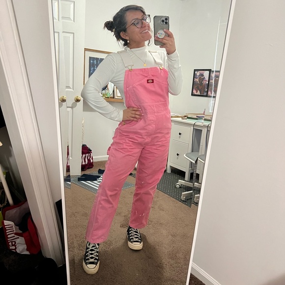 Meet your Posher, Jessica - Picture 1 of 1